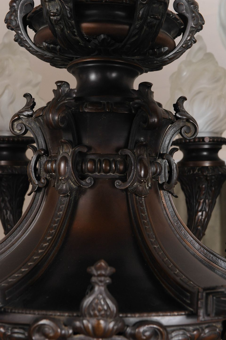 A very heavy bronze, late 19th century, 6-light chandelier of very good quality.  - image 10