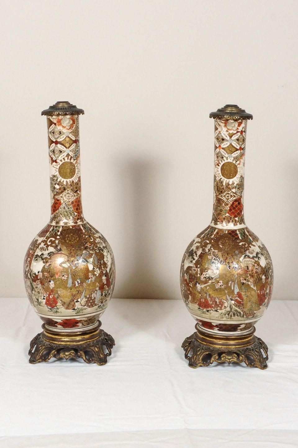 A fantastic pair of Satsuma lampstands, former oil-lamps. - image 11