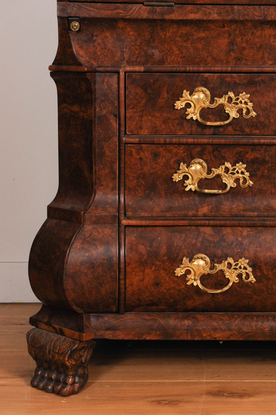 A fantastic Dutch burr walnut bureau bookcase with mirror doors, circa 1740. - image 9