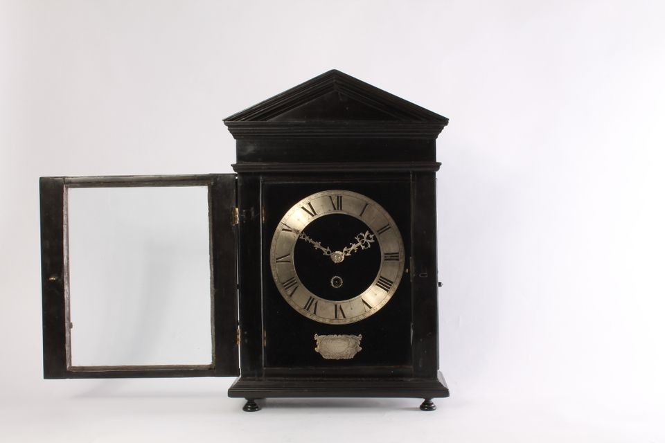 An early Dutch ebony and silvered 'Hague clock', by Christiaan Reynaert Haghe, circa 1665 - image 3