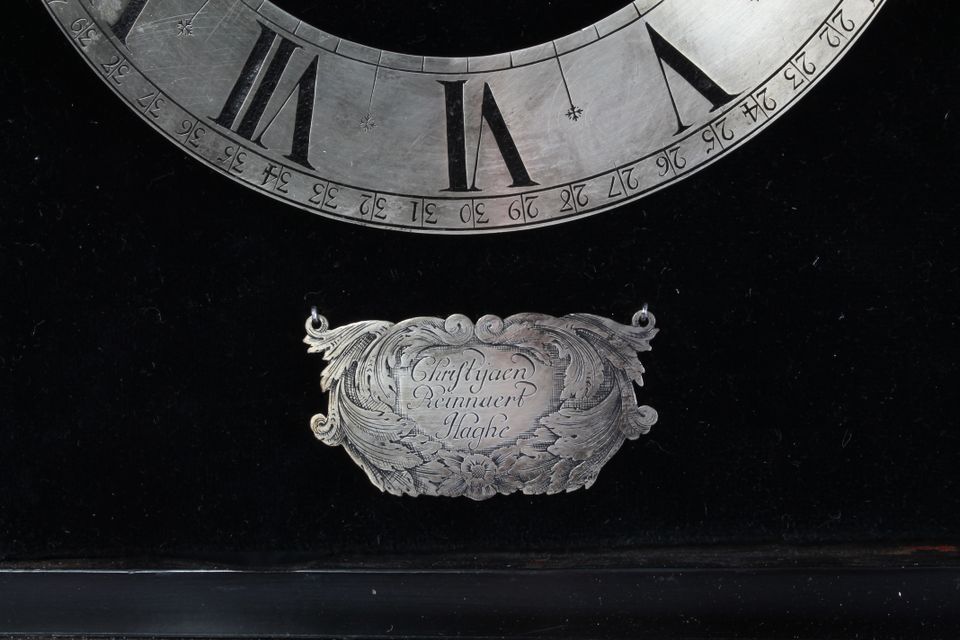 An early Dutch ebony and silvered 'Hague clock', by Christiaan Reynaert Haghe, circa 1665 - image 4