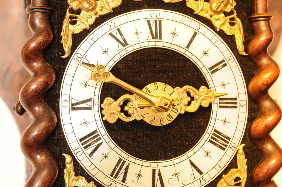 A good Dutch Zaanse rosewood wall clock, by Cornelis van Rossen, circa 1700 - image 4