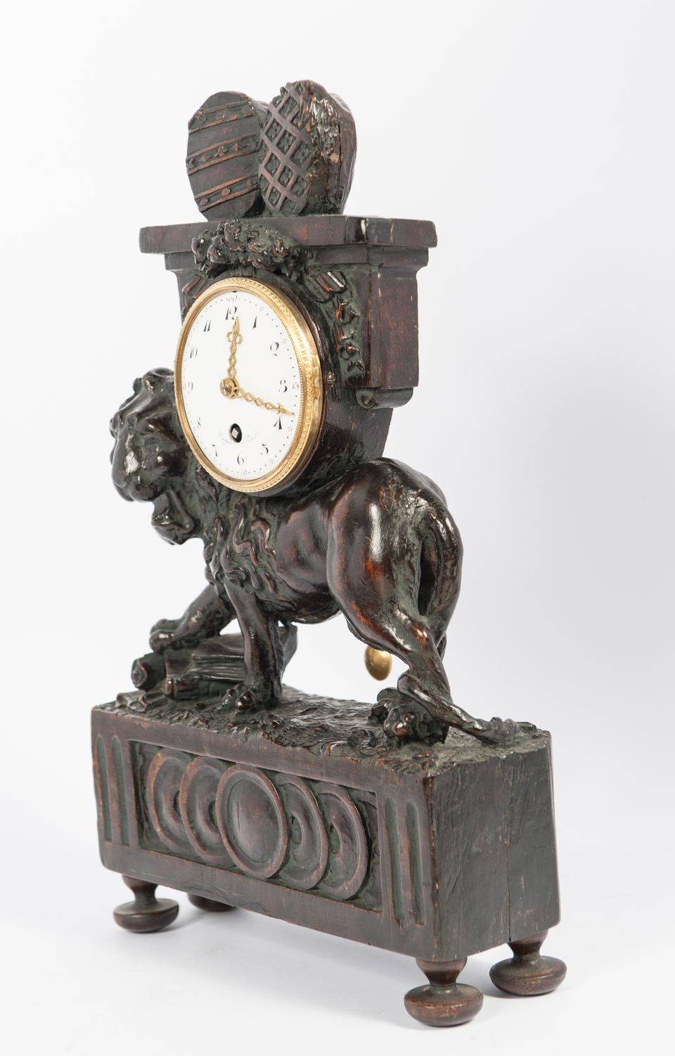 Nice French Louis XVI Small Wooden Lion Pendule, circa 1770 - afbeelding 4