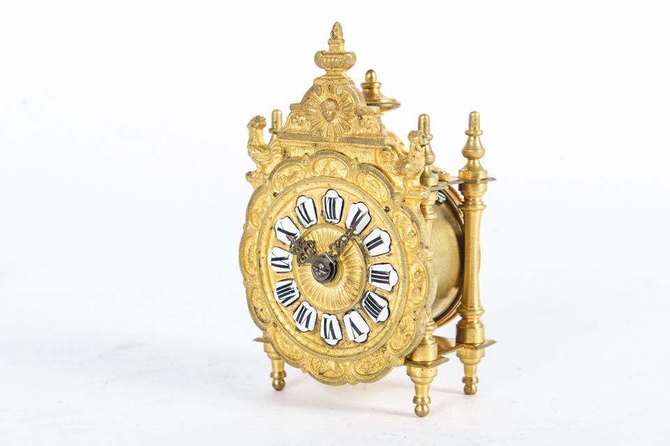 Nice and Small, Charming Miniature Traveling Clock, circa 1890 - afbeelding 3