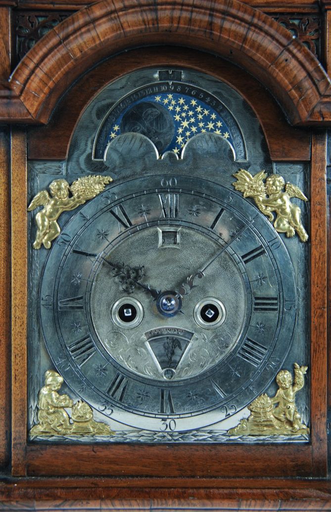 Very Small Unusual 18th Century Amsterdam Burr Walnut Bracket Clock   - image 4