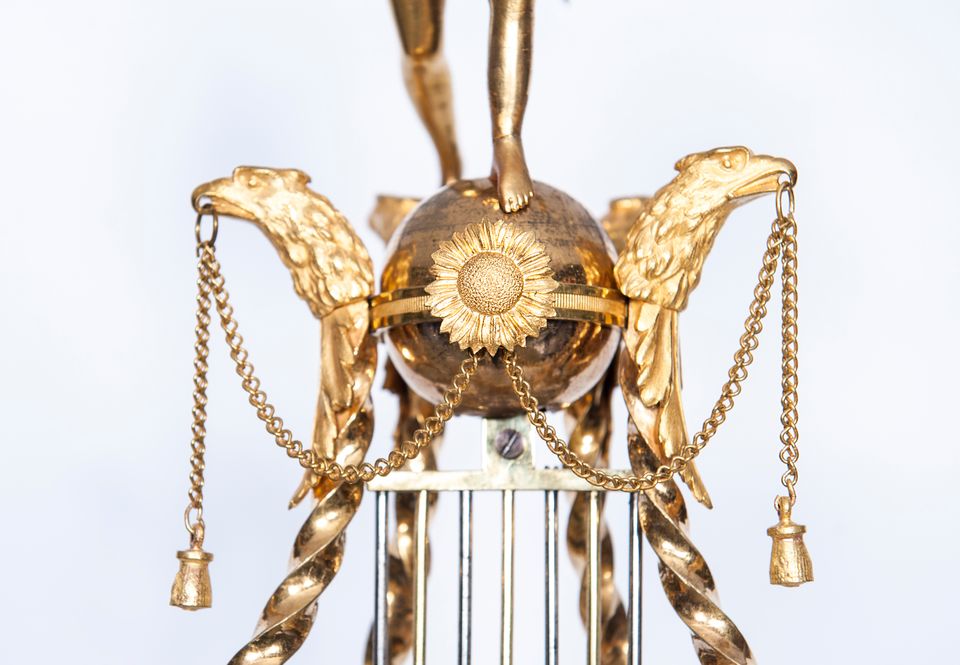 Imposing Monumental Louis XVI Temple Mantel Clock, circa 1780 - image 3