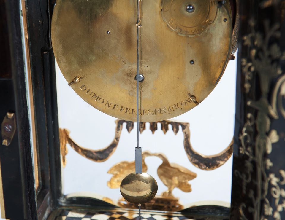 Small Decorative Louis XIV Boulle Inlaid Bracket Clock, circa 1720 - image 3