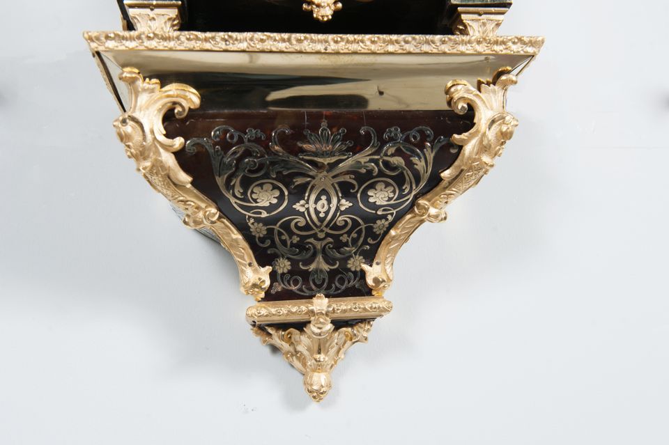 Small Decorative Louis XIV Boulle Inlaid Bracket Clock, circa 1720 - image 7
