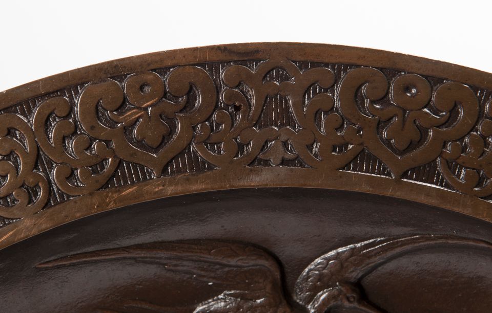 A lovely pair of far East bronze circular wall decoration circa 1880 - image 6
