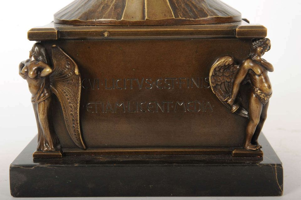 Very Nice Hypocrite Bronze Sculpture, Germany, circa 1925 - image 5