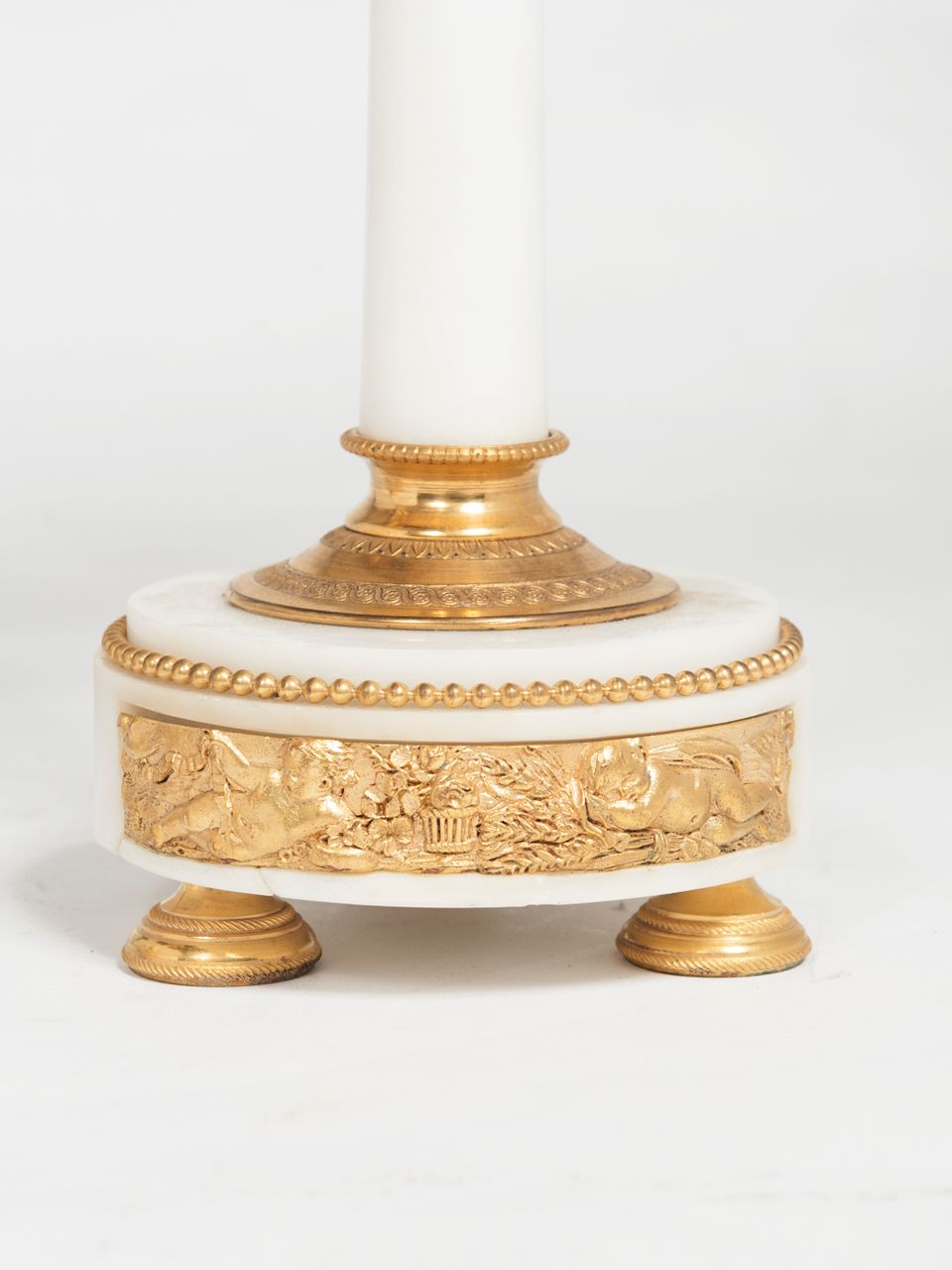 A nice pair of decorative 19th century Louis XVI inspired candlesticks circa1860 - afbeelding 2
