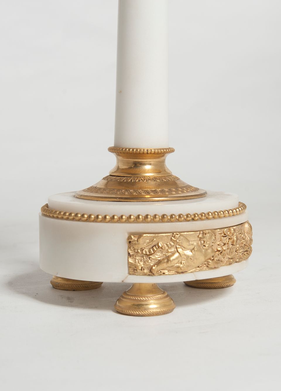 A nice pair of decorative 19th century Louis XVI inspired candlesticks circa1860 - afbeelding 5