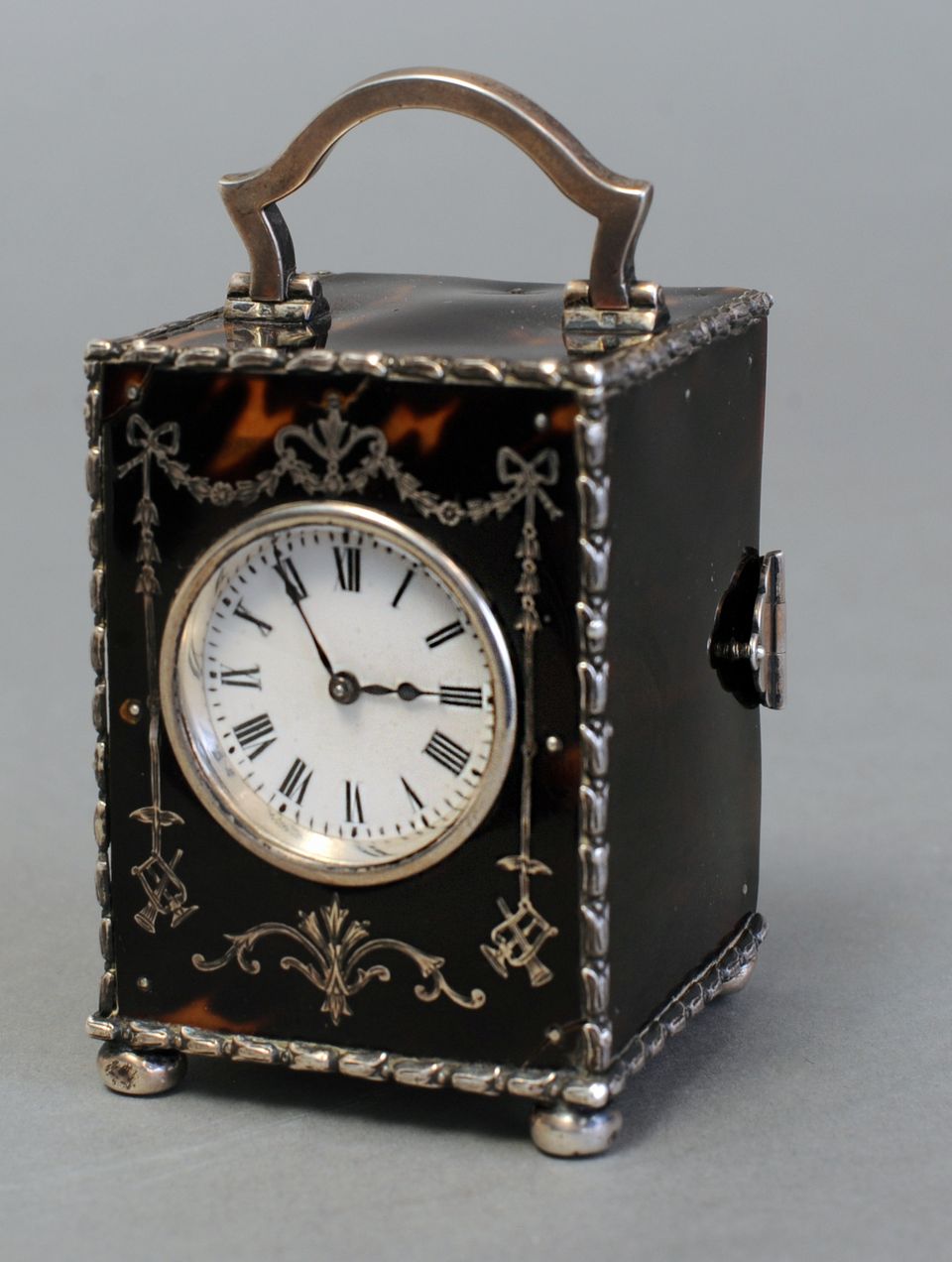 The small English tortoiseshell and silver carriage clock circa 1902 - afbeelding 5