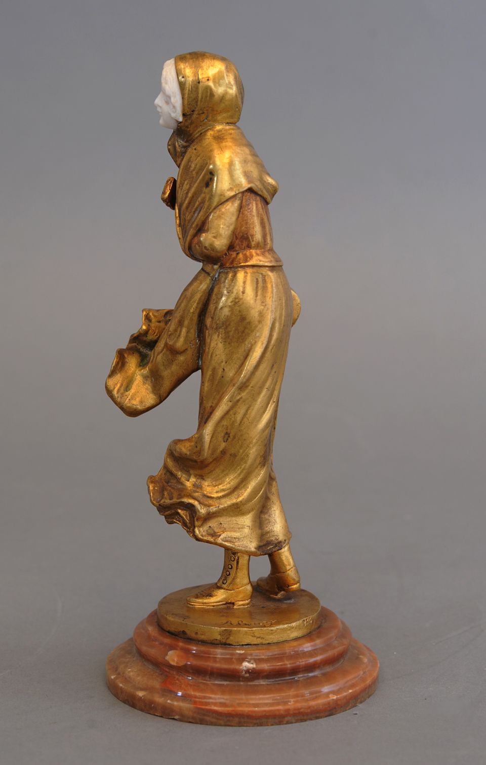A charming ormolu ‘Art Nouveau’ bronze figure, signed Alonzo, circa 1890 - image 2