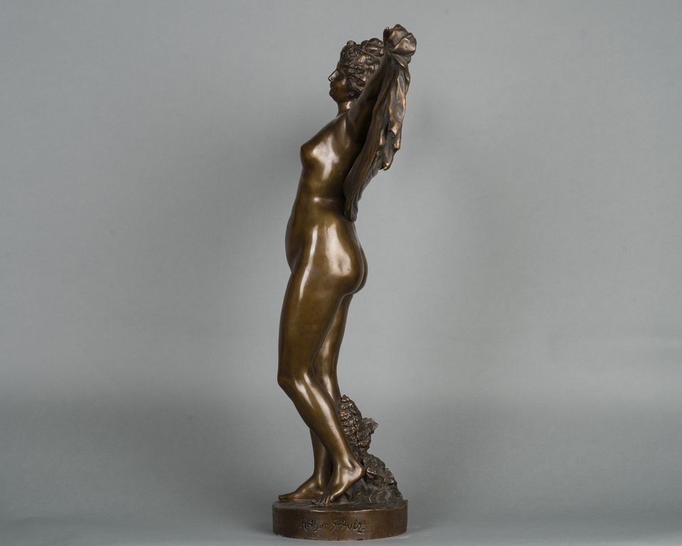 A nice patinated bronze of a nude lady holding a scarf, circa 1880 - image 2