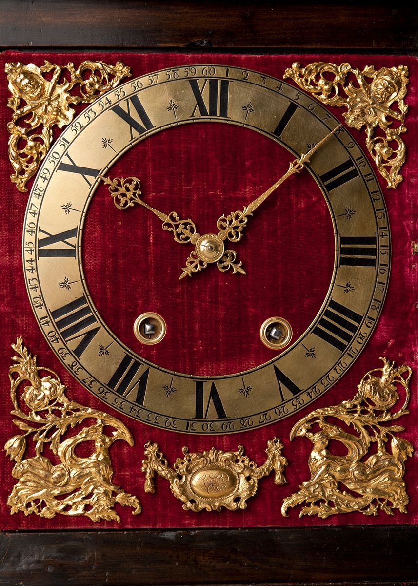 An early French 'Pendule Religieuse' signed C Raillard, circa 1665 - image 3