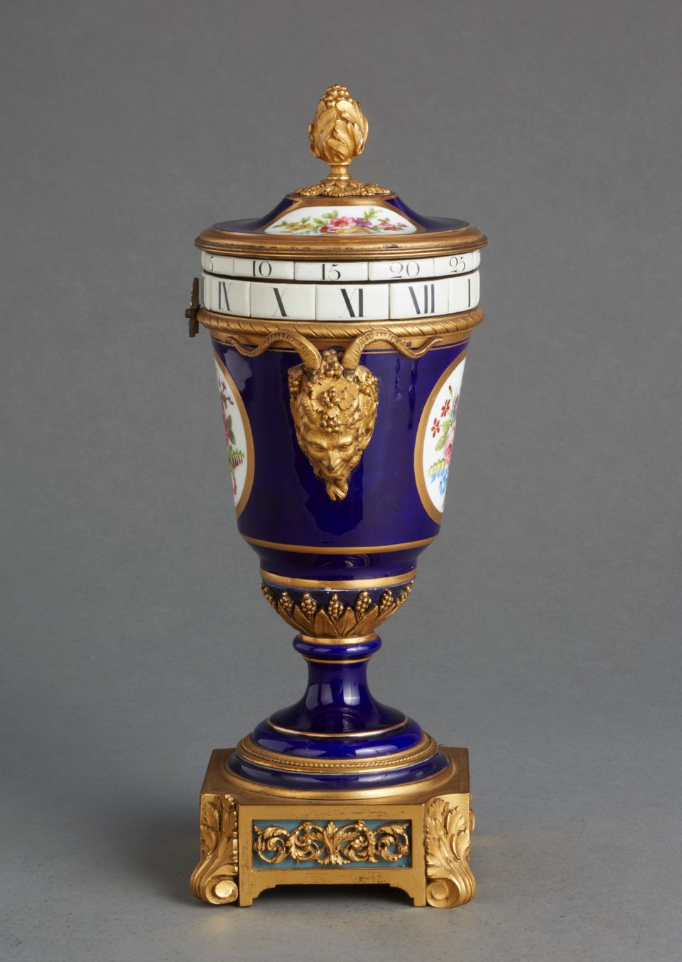 A charming probably Sevres annular dial striking urn clock, circa 1880 - image 7