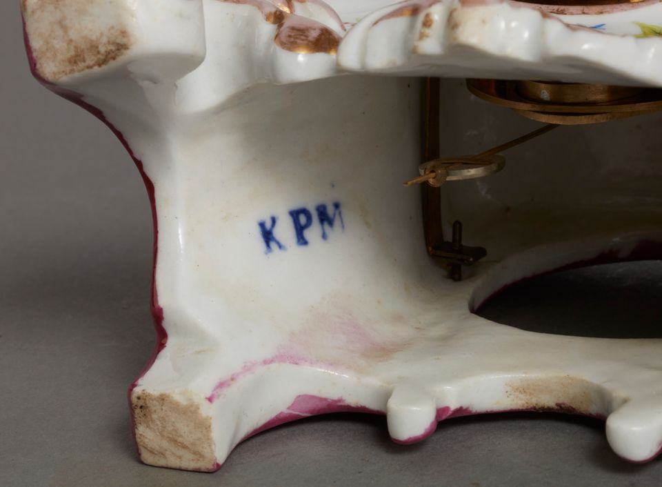 A charming small KPM porcelain pendulette, circa 1850 - image 5