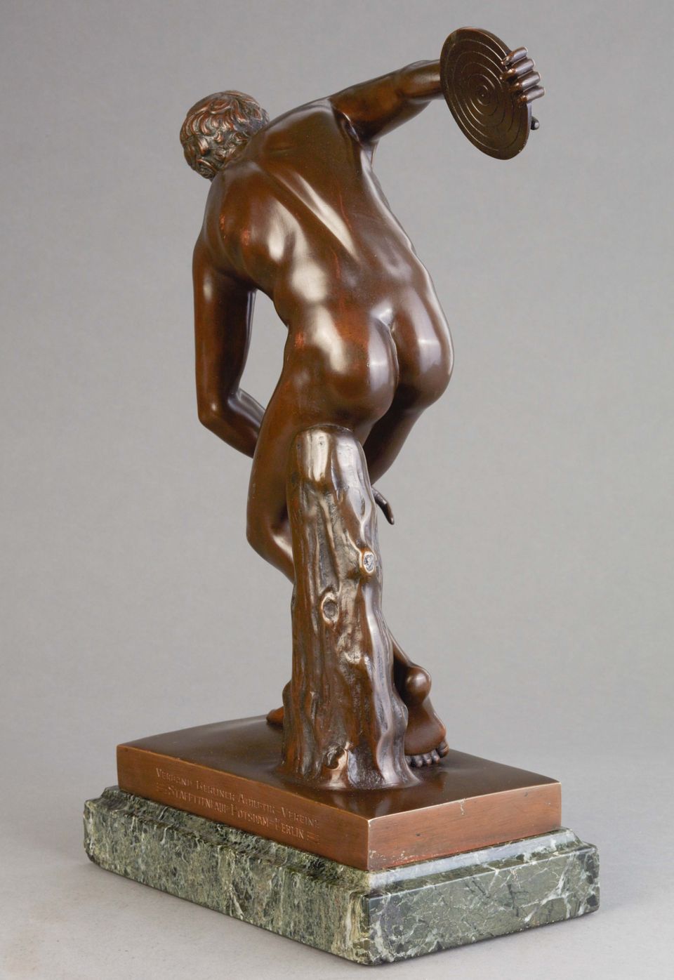 A high quality bronze of athlete Discus-thrower (discobolus), circa 1900 - image 3