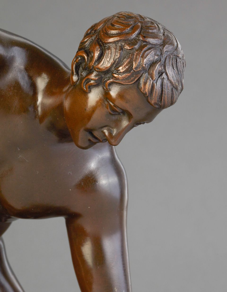 A high quality bronze of athlete Discus-thrower (discobolus), circa 1900 - image 7