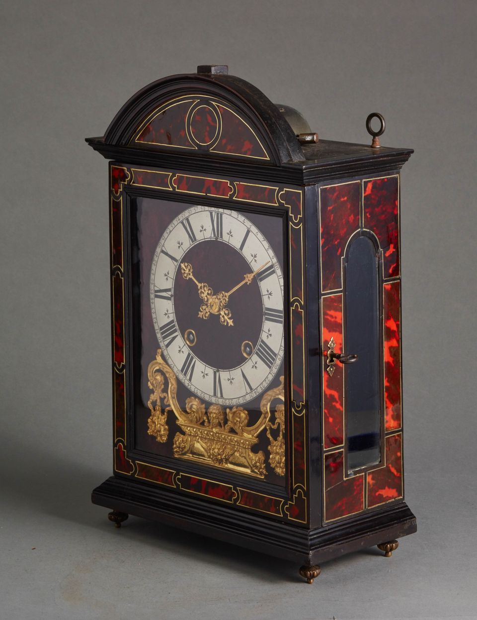 A beautiful French Louis XIV 'Religieuse clock', signed P Royer a Paris, circa 1680 - image 3