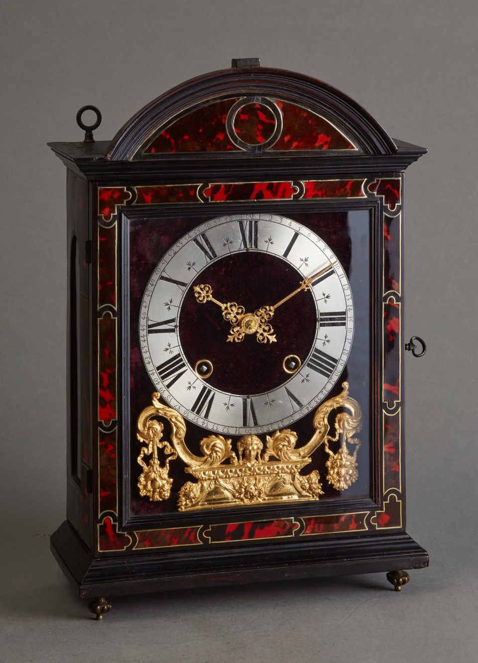 A beautiful French Louis XIV 'Religieuse clock', signed P Royer a Paris, circa 1680 - image 6