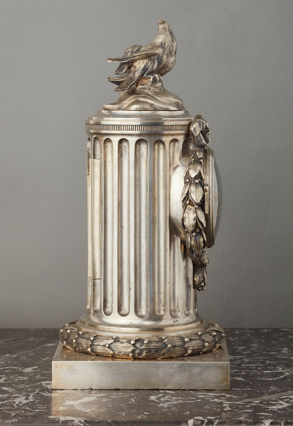 An 18th Century Louis XVI Pendule Clock by L'Epine, with an unusual silvered case by Osmond, circa 1780 - image 5