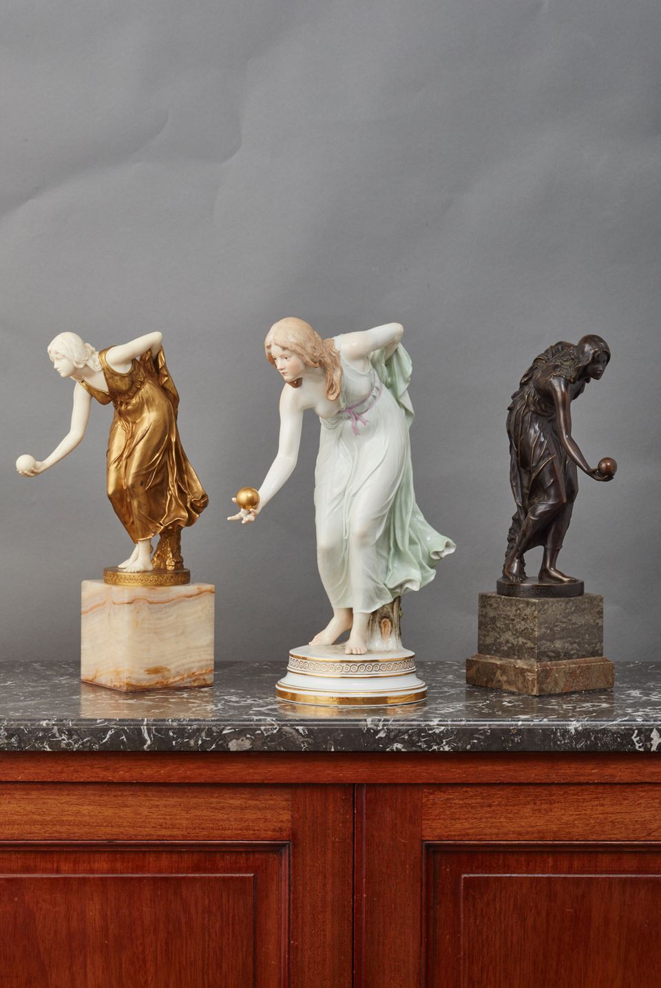 A patinated bronze ‘ Kugelspielerin’ by Walter Scott, circa 1890 - image 4