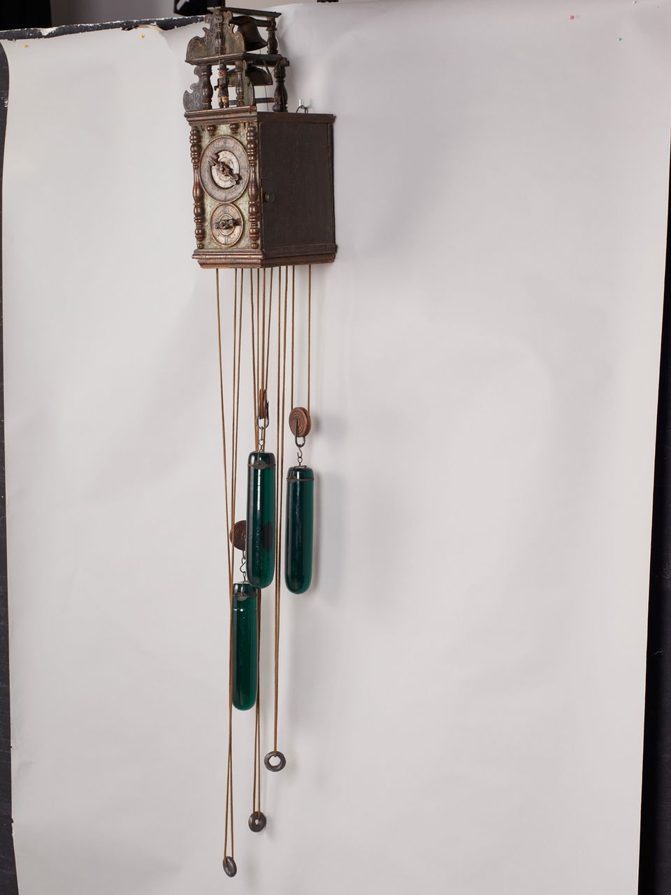 An exceptional Austrian wooden animated wall clock, circa 1730 - image 2