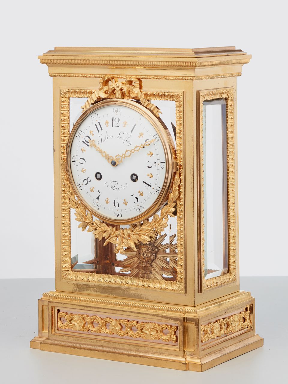 Een 'vier glazen' tafelregulator van Julien le Roy, circa 1880 - afbeelding 2