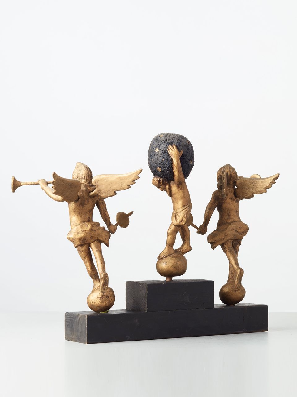 A set of Dutch wooden gilded long case clock figures, circa 1780 - image 3