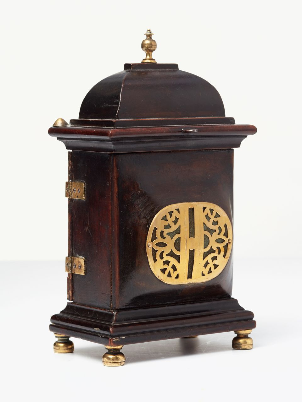 A handsome small south German walnut bracket clock by Gruony, circa 1770. - image 4