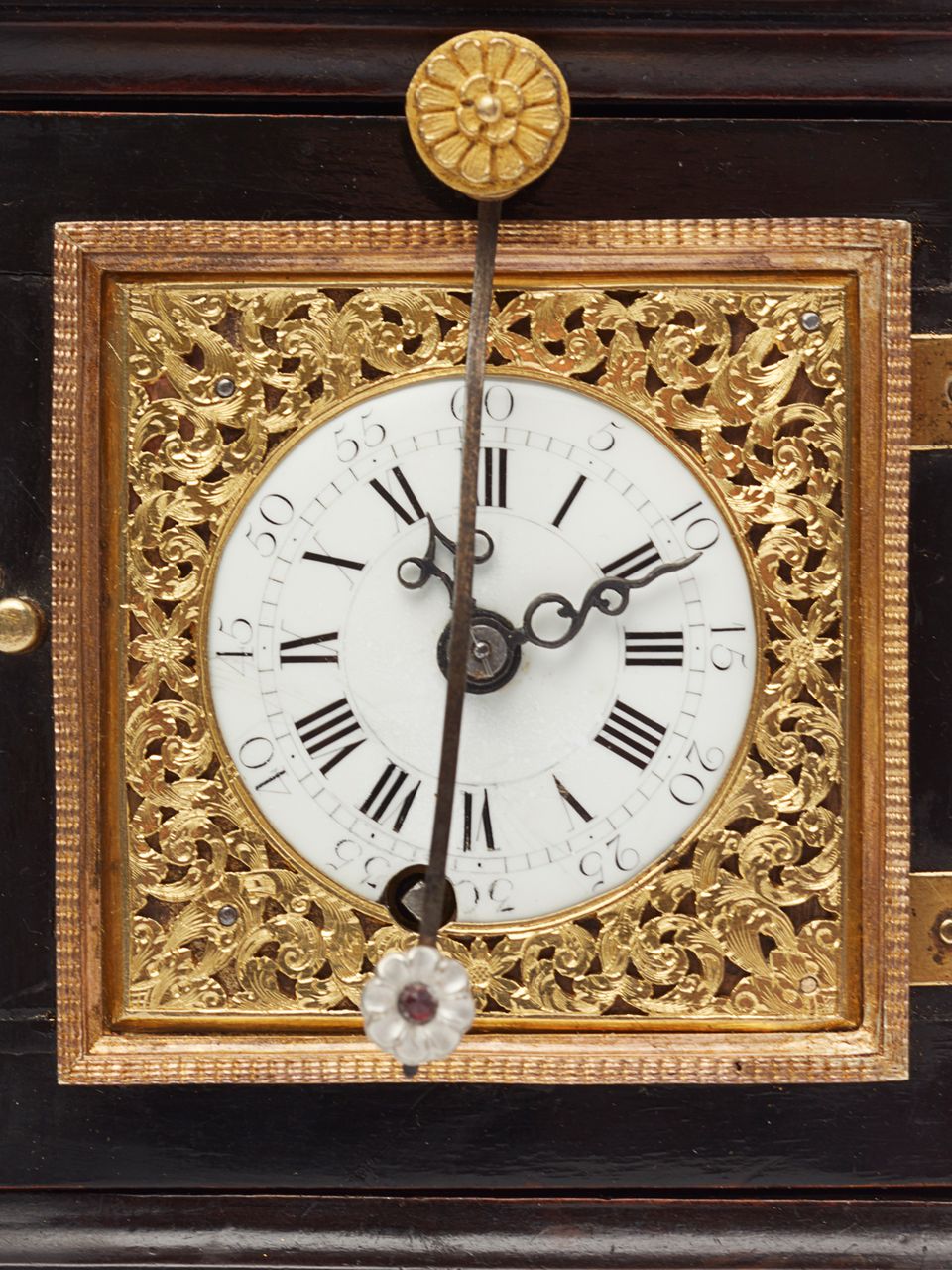 A handsome small south German walnut bracket clock by Gruony, circa 1770. - image 5