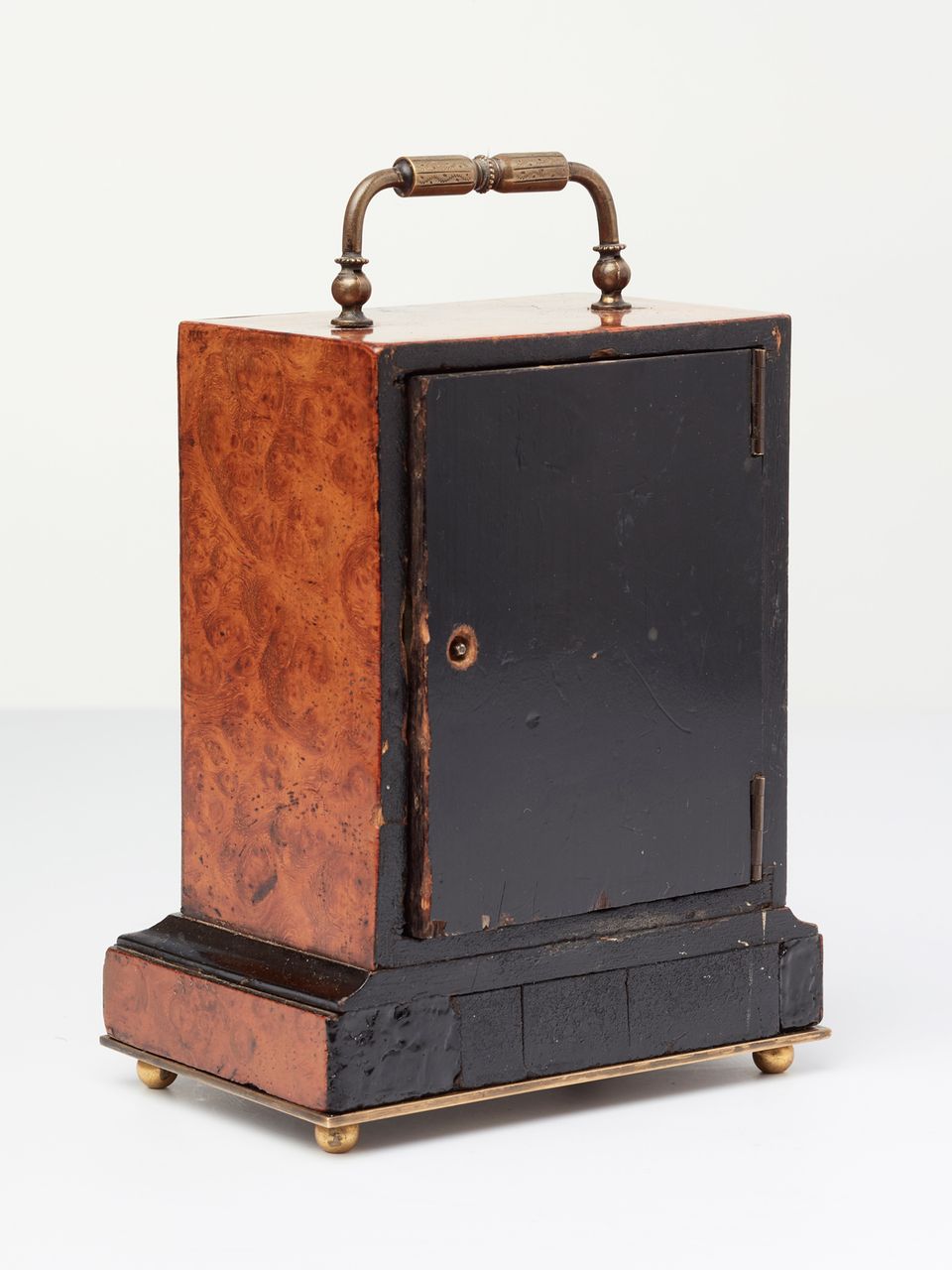 An elegant French burr-walnut ‘time-piece’ travelling clock, circa 1840 - image 4