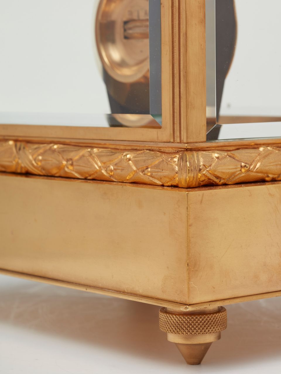 A French electrical (battery run) mantel clock by Bardon Clichy, circa 1925 - image 9