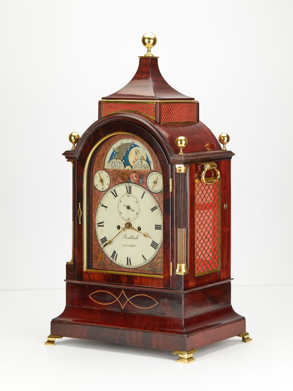 A very decorative imposing smart bracket clock. - image 2