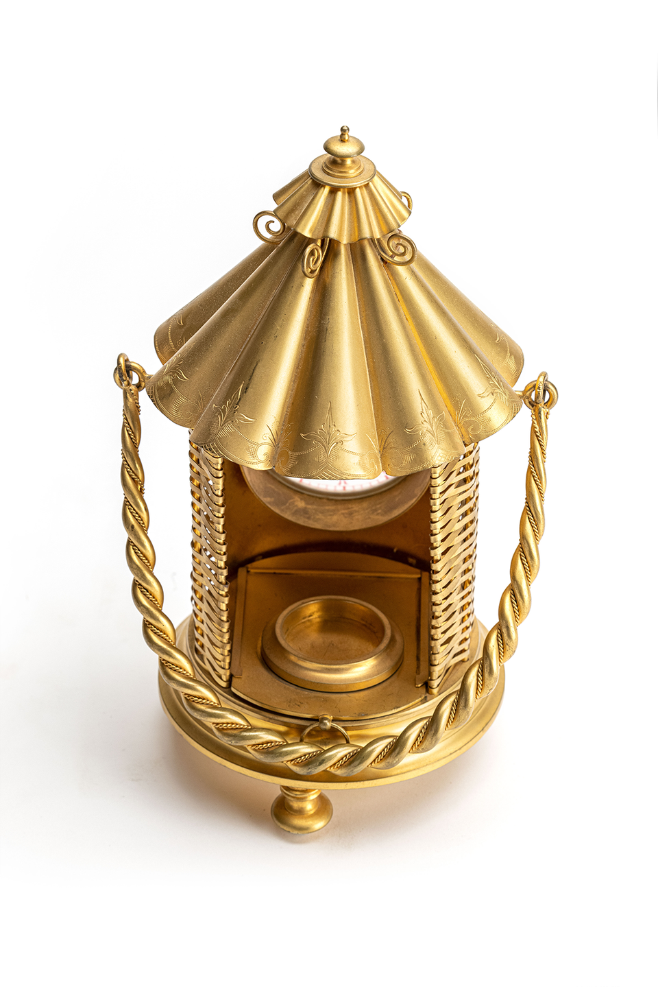 French High quality nicely gilded and engraved hand carrying decorative fantasy lantern - image 4