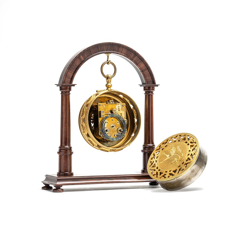 Decorative and striking coach watch made by  - image 4