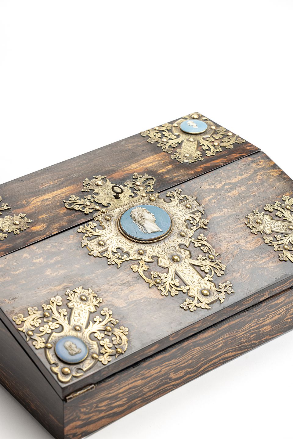 A magnificent Victorian colonial coromandel writing travel desk - image 6