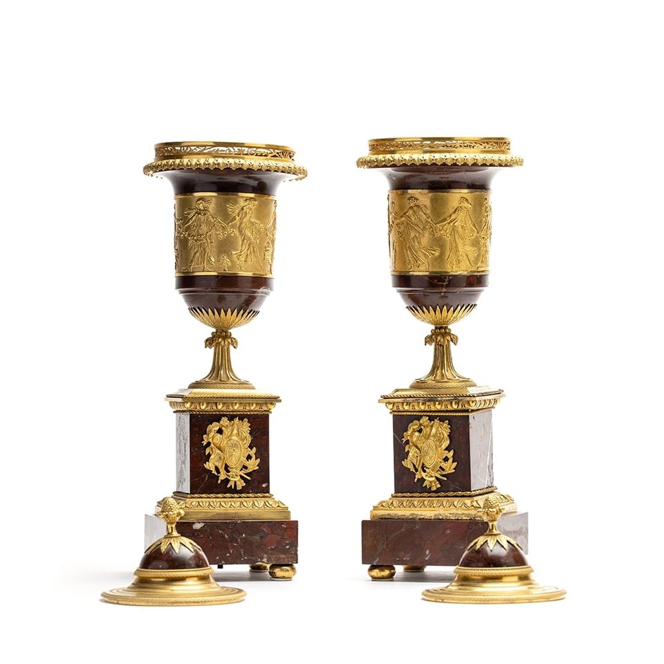 Pair of louis XVI decorative coups/vase - image 4