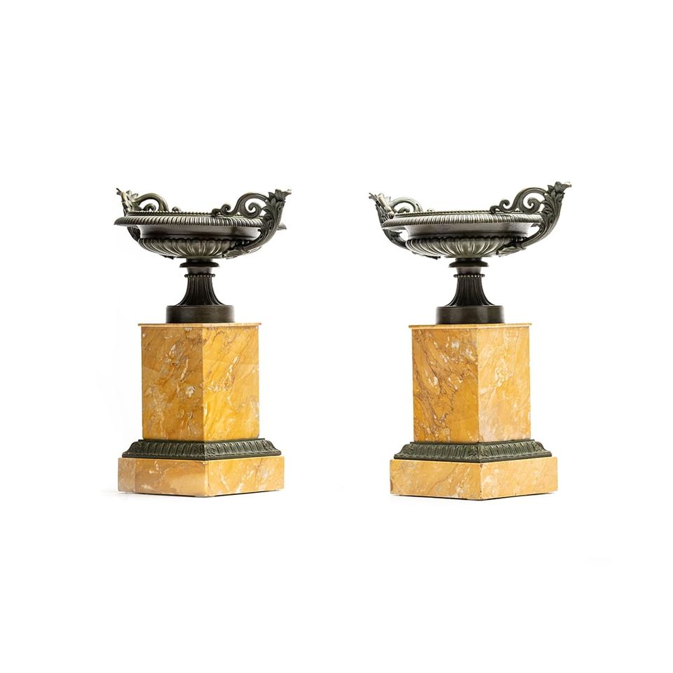 A pair of siena marble tazza's - image 2