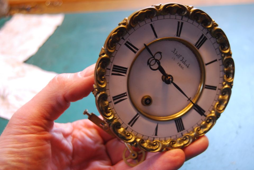 V04 Miniature ebonized Vienna Wall Clock 8 days duration - image 3