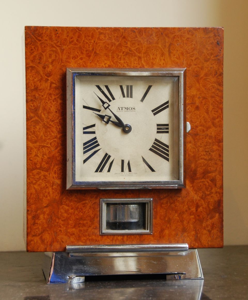 M161 Atmos clock, Amboina wood, J.L. Reutter, number 919, France circa 1930. - image 2