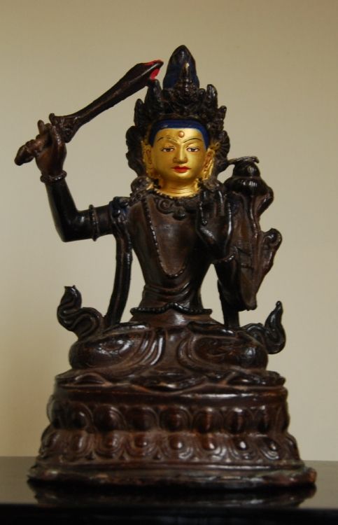 Oda 36 Chinees-Tibetaanse verguld bronzen figuur van een godheid - afbeelding 2