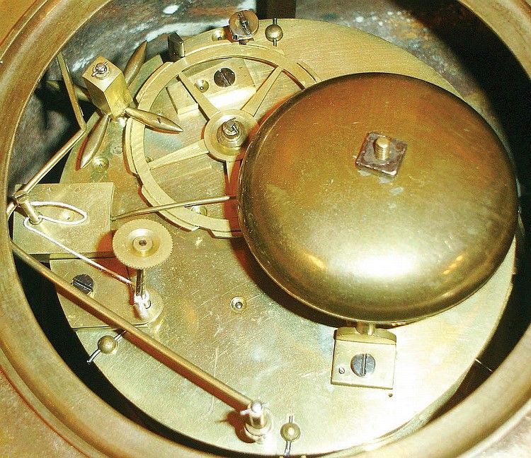 M166 Tabel/mantel clock calendar, moon  phases retrograde displays, 8 day time and strike pendule a Paris movement signed Pons on front plate - image 8