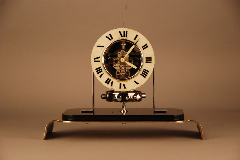 M167 Atmos clock PO1, skeleton dial and glass dome, Reutter nr. 3613, France ca. 1930. - image 4