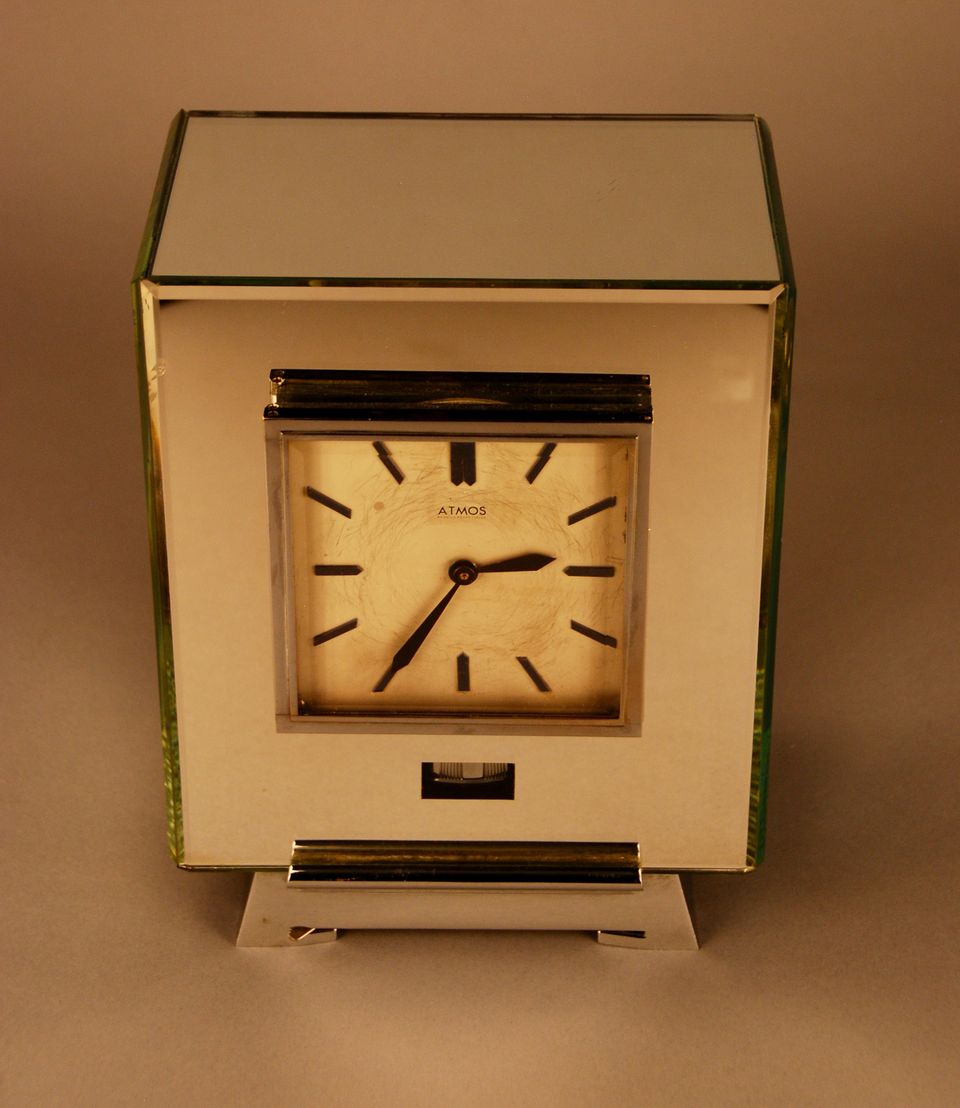 M137 Atmos in spiegelglaskast, J.L.Reutter, Frankrijk, ca. 1930. - afbeelding 2