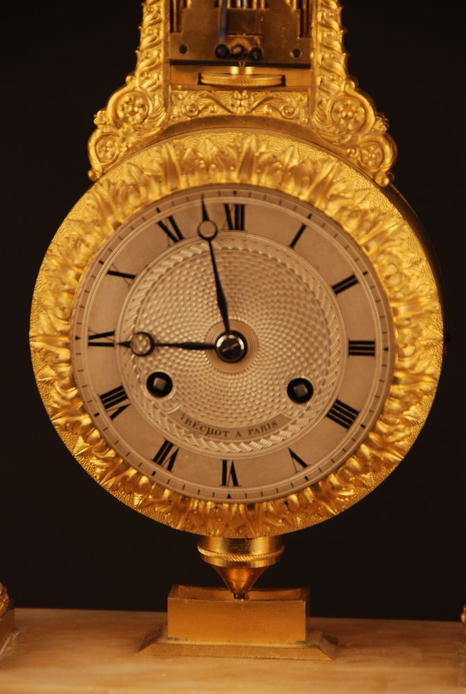 M86 French Marble and Ormolu Swinging Portico Clock, Béchot à  Paris. - image 3