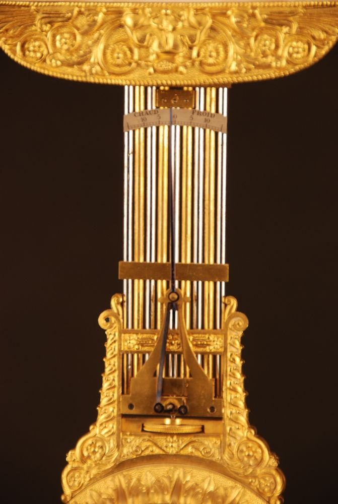 M86 French Marble and Ormolu Swinging Portico Clock, Béchot à  Paris. - image 6