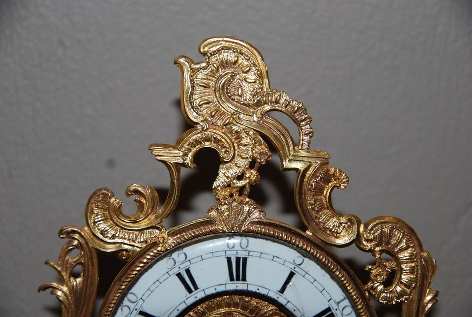 m118 Louis XV mantel clock, fire-gilt, signed by Henri Rossius A Liege. - image 7
